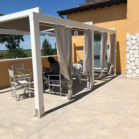 Alojamento de Acomodação e Pequeno-almoço Cupido Da Simona Ostellato