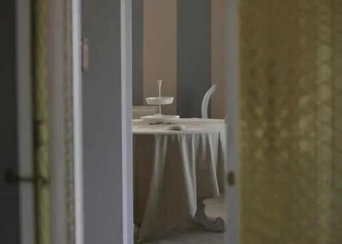 Cupido Da Simona Oda ve Kahvaltı